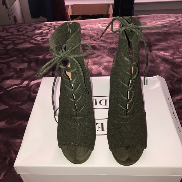 Steve Madden Peep Toe Ankle Boots - Picture 7 of 7